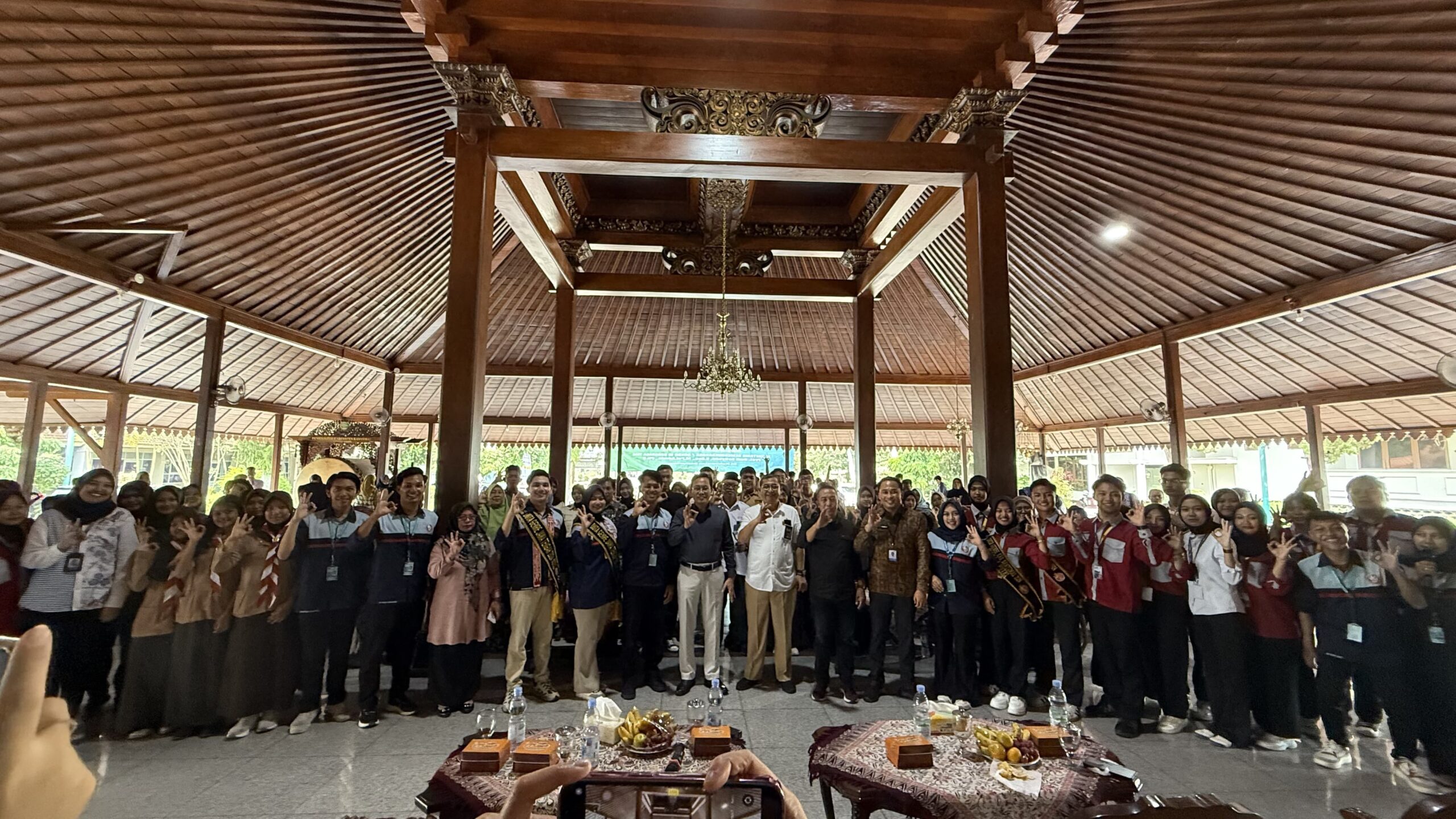 REMAJA BANYUMAS SAMBUT INDONESIA EMAS 2045: KOLABORASI FORUM GENRE JATENG DAN BANYUMAS BERSAMA SEKRETARIS KEMENDUKBANGGA
